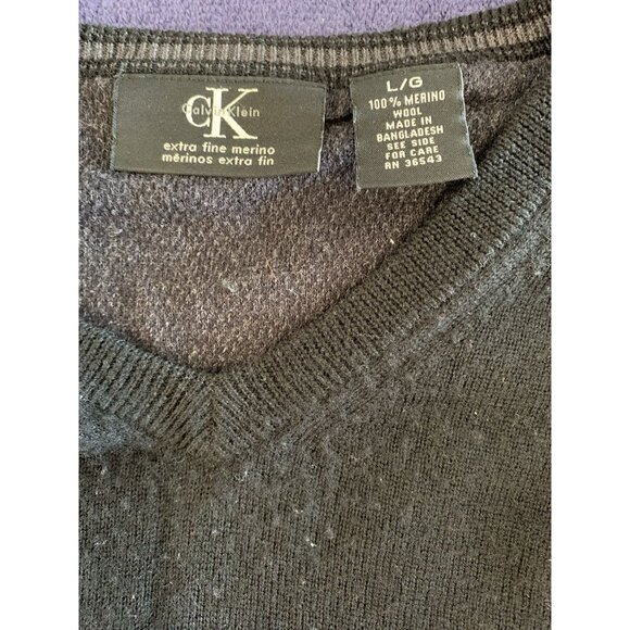 Calvin Klein Black Extra Fine Merino Wool V-neck Sweater Men’s Large - Picture 3 of 6